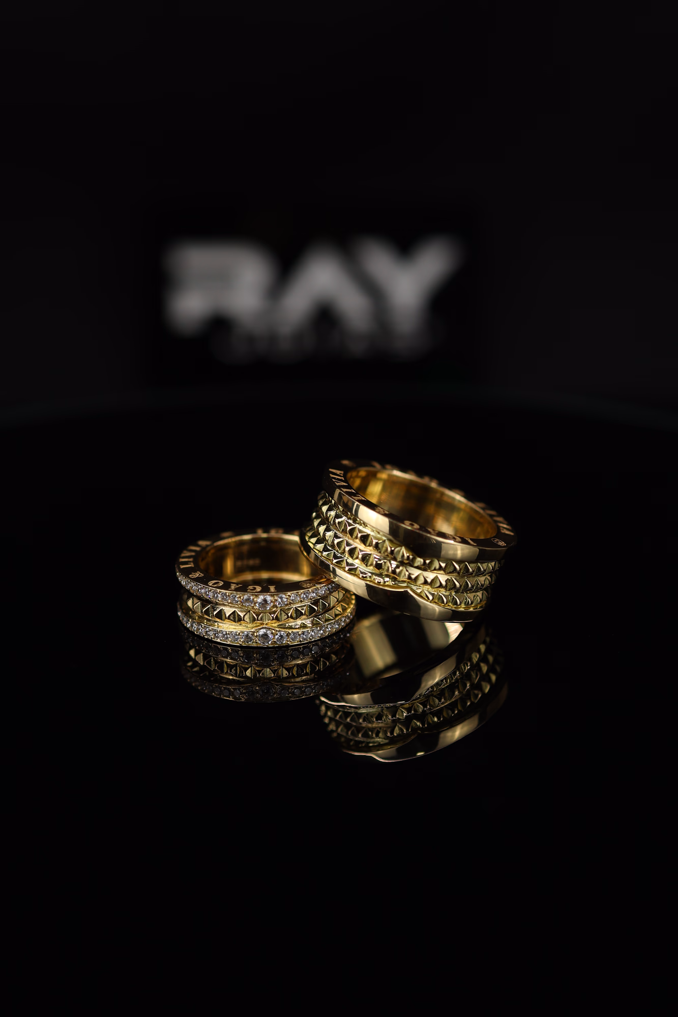 Par aliança modelo Bvlgari Piramide